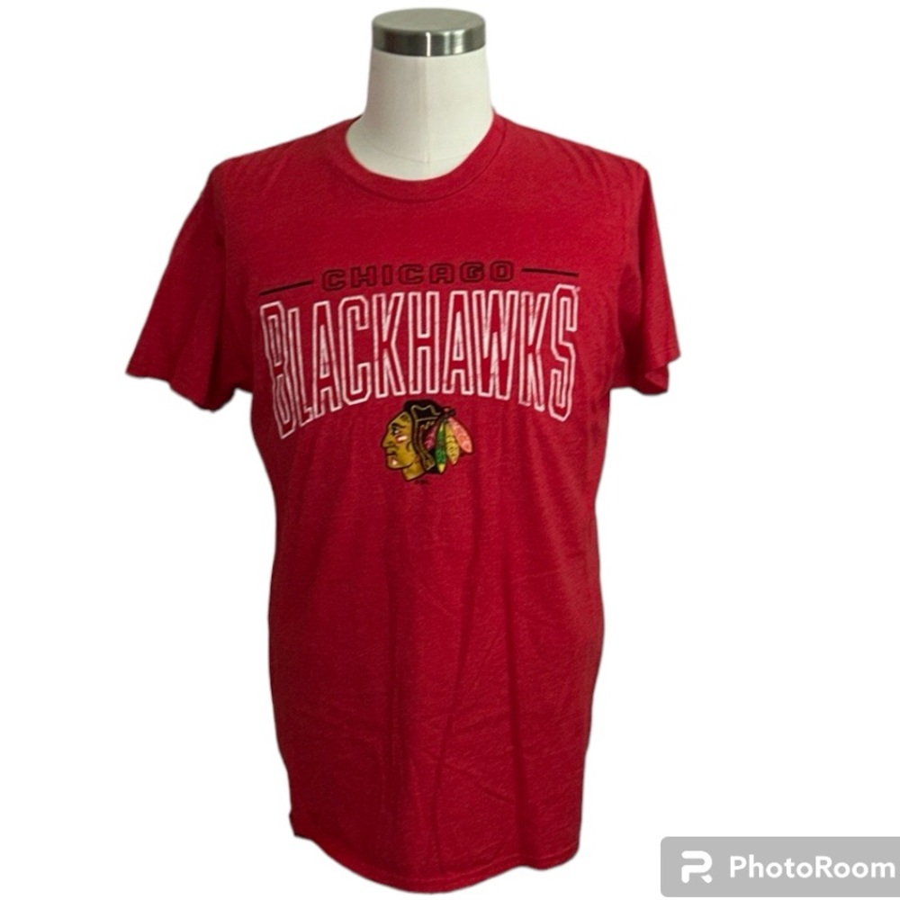 NHL men’s large Chicago Blackhawks tee